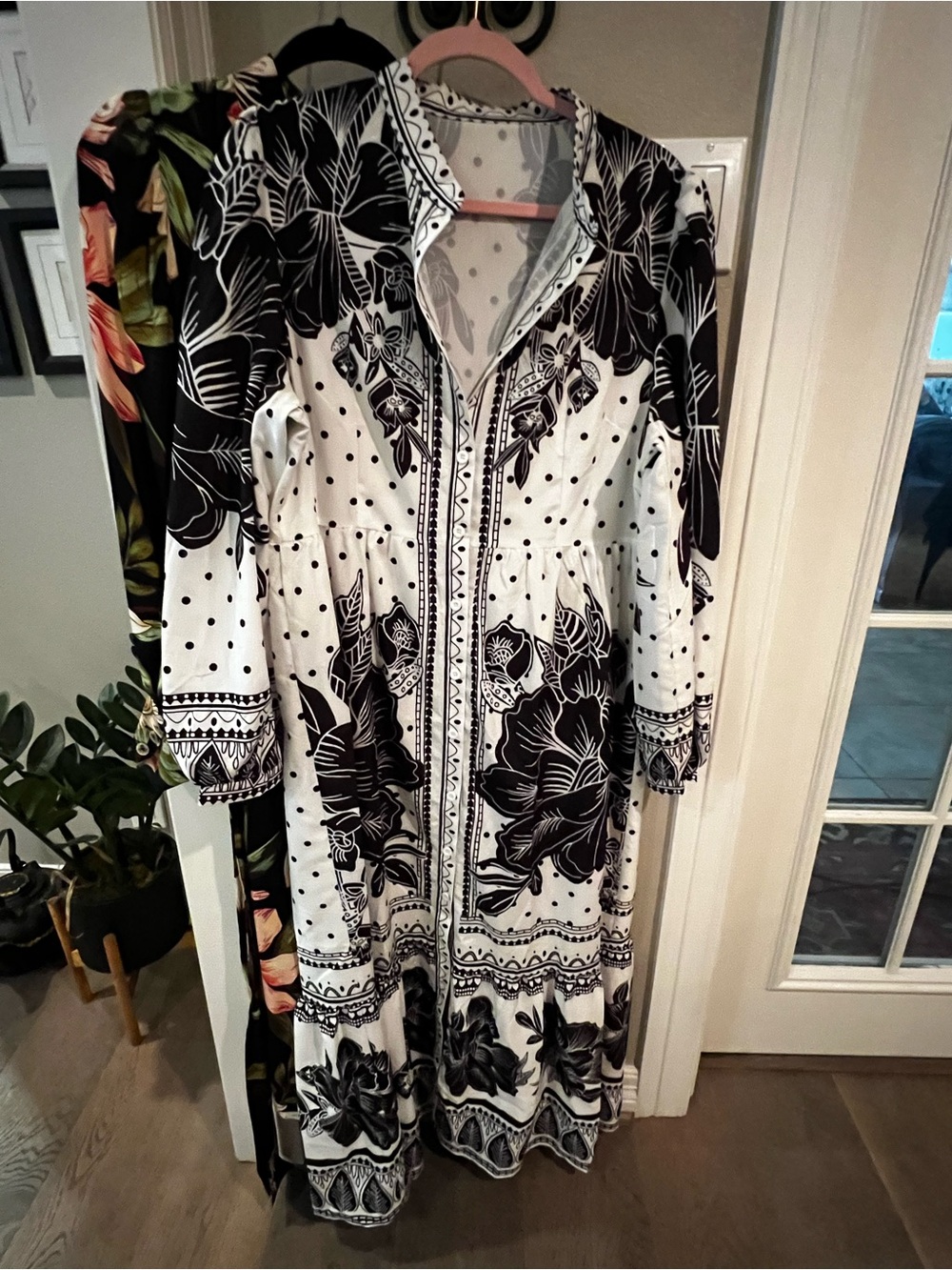 Boutique Black White Floral Maxi Shirt Dress L XL Modest Statement Boho Chic - Picture 3 of 6